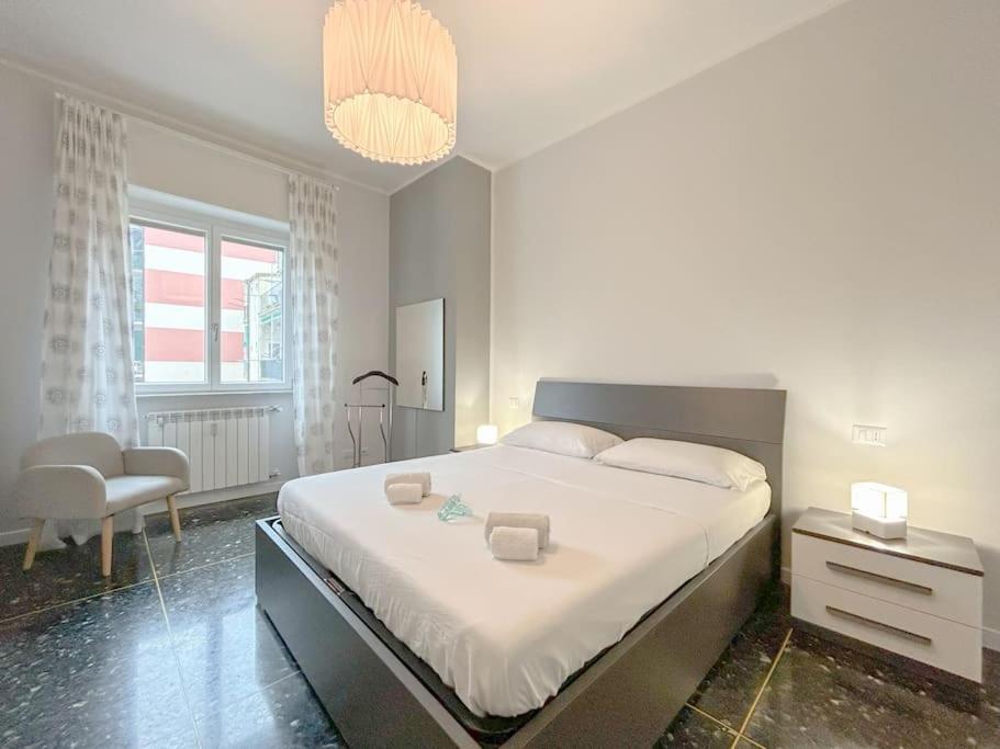 Free Parking - Elegante Casa Con Wifi -Smarttv Apartment Savona Luaran gambar
