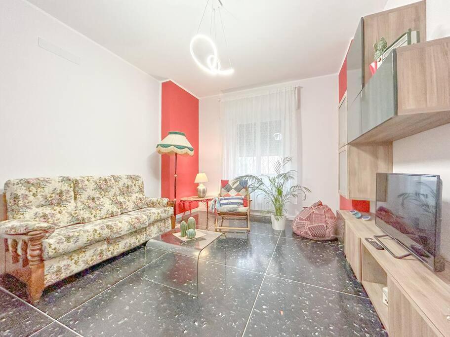 Free Parking - Elegante Casa Con Wifi -Smarttv Apartment Savona Luaran gambar