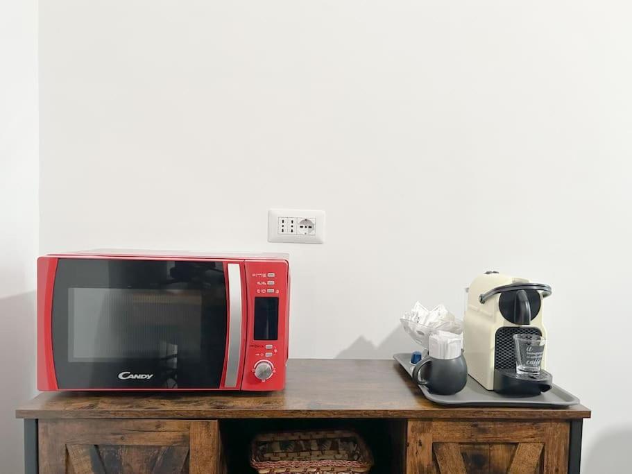 Free Parking - Elegante Casa Con Wifi -Smarttv Apartment Savona Luaran gambar