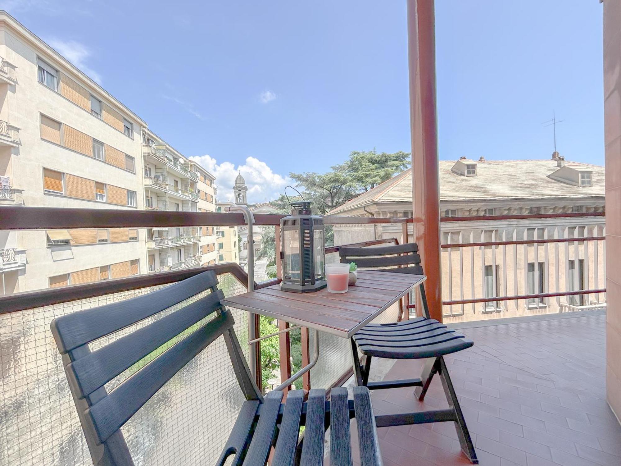 Free Parking - Elegante Casa Con Wifi -Smarttv Apartment Savona Luaran gambar